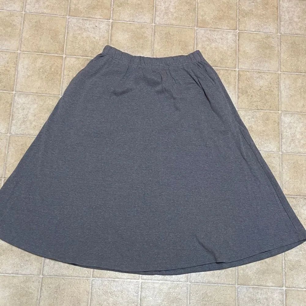 Raman’s Classic Charcoal A-Line Skirt - Comfortable Everyday Wear Size M (14/16